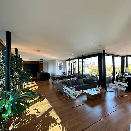 172 Qm Luxus Penthouse Stadtmitte, Sauna, Fitness Apartman
