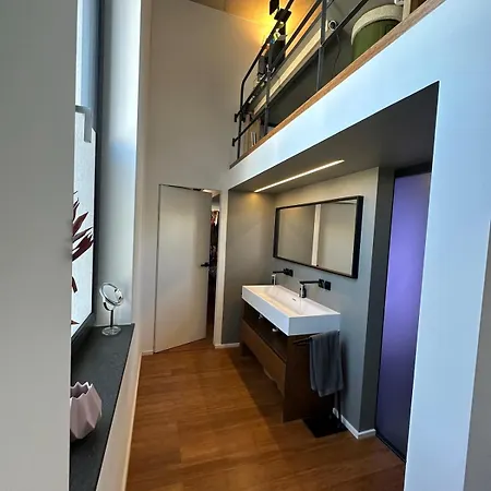 דירה 172 Qm Luxus Penthouse Stadtmitte, Sauna, Fitness נוי-אולם