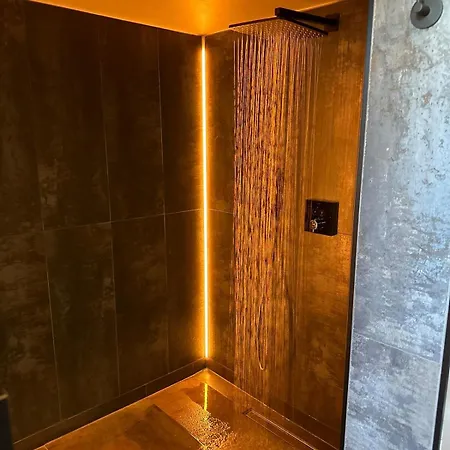 172 Qm Luxus Penthouse Stadtmitte, Sauna, Fitness Apartman *